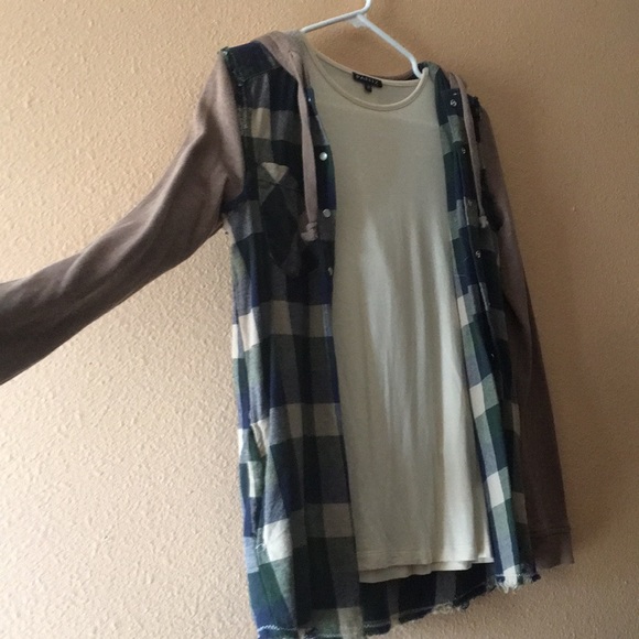 Paired Cream Shirt and Flannel Jacket. - Picture 8 of 8